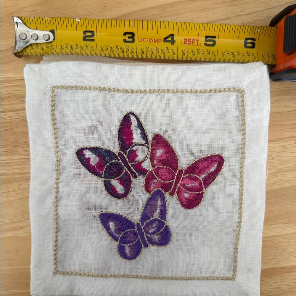 Kim Seybert White Cocktail Napkins with Multicolor Embroidered Butterflies - Picture 11 of 12